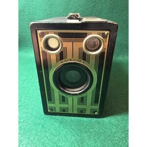 Vintage Kodak Brownie 616 Junior Box Camera